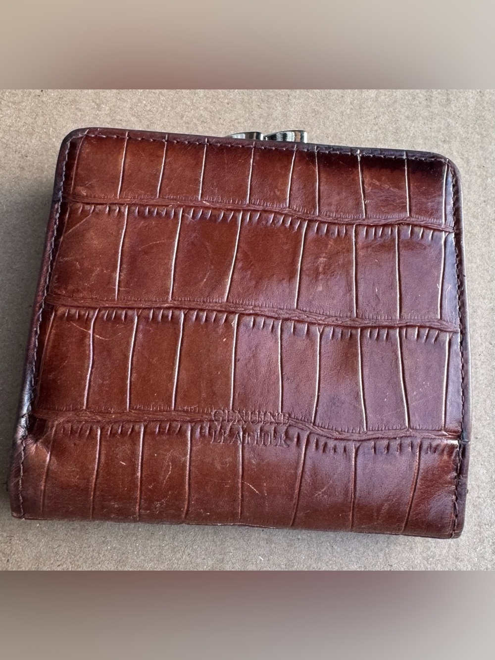 Giani Bernini Vintage Brown Croc Embossed Leather Kiss Lock Wallet